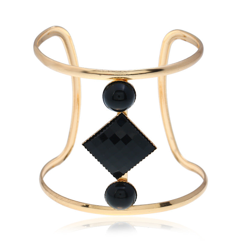 Exaggerated metal jewelry bracelet