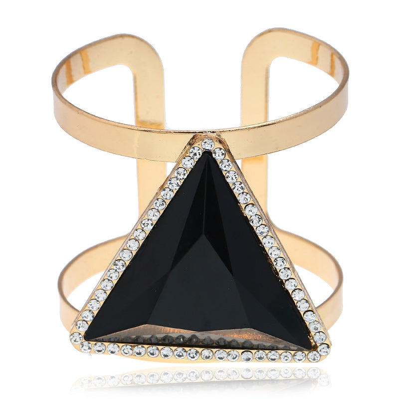 Exaggerated metal jewelry bracelet